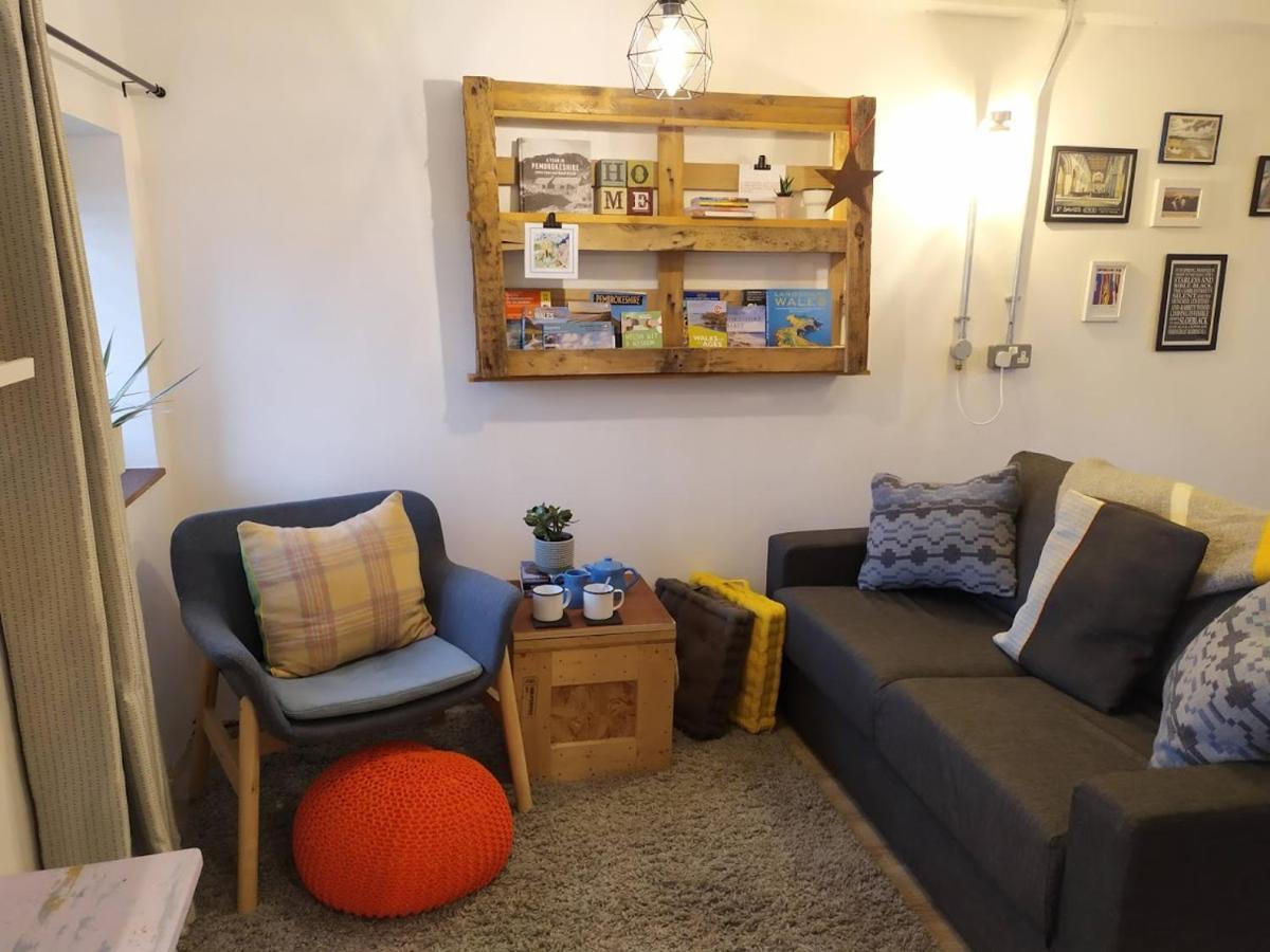 Milking Shed Cottage Narberth Eksteriør billede